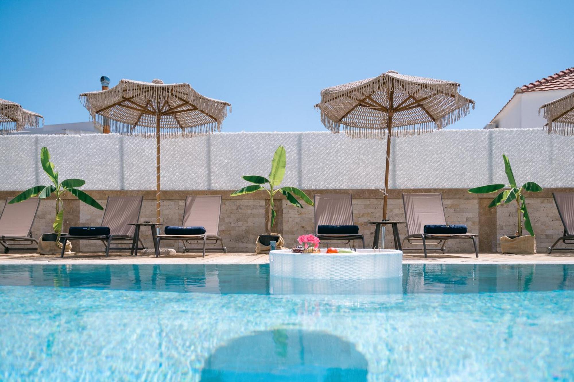 Hotel Teuta Ulcinj Exterior foto