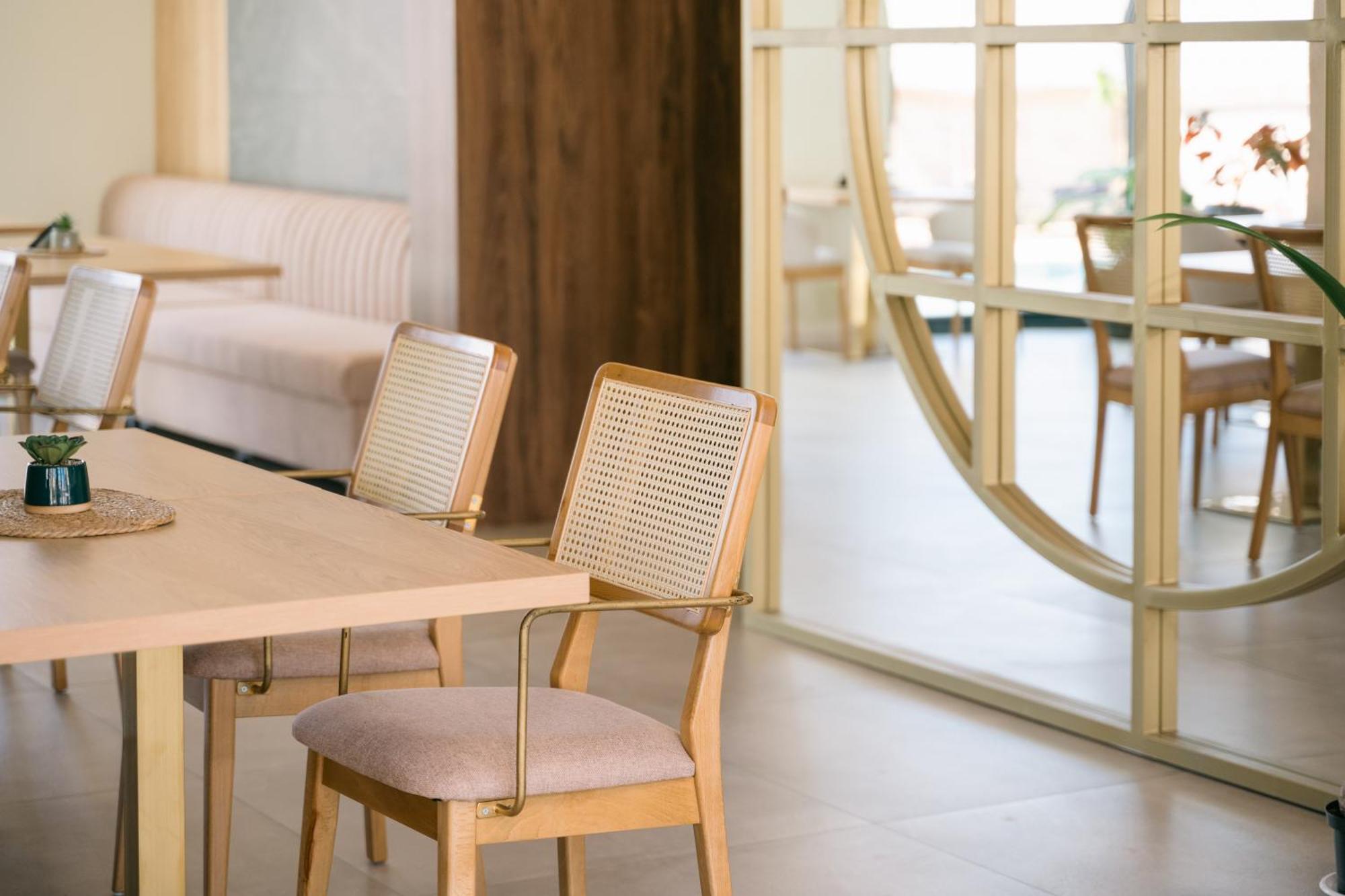 Hotel Teuta Ulcinj Exterior foto